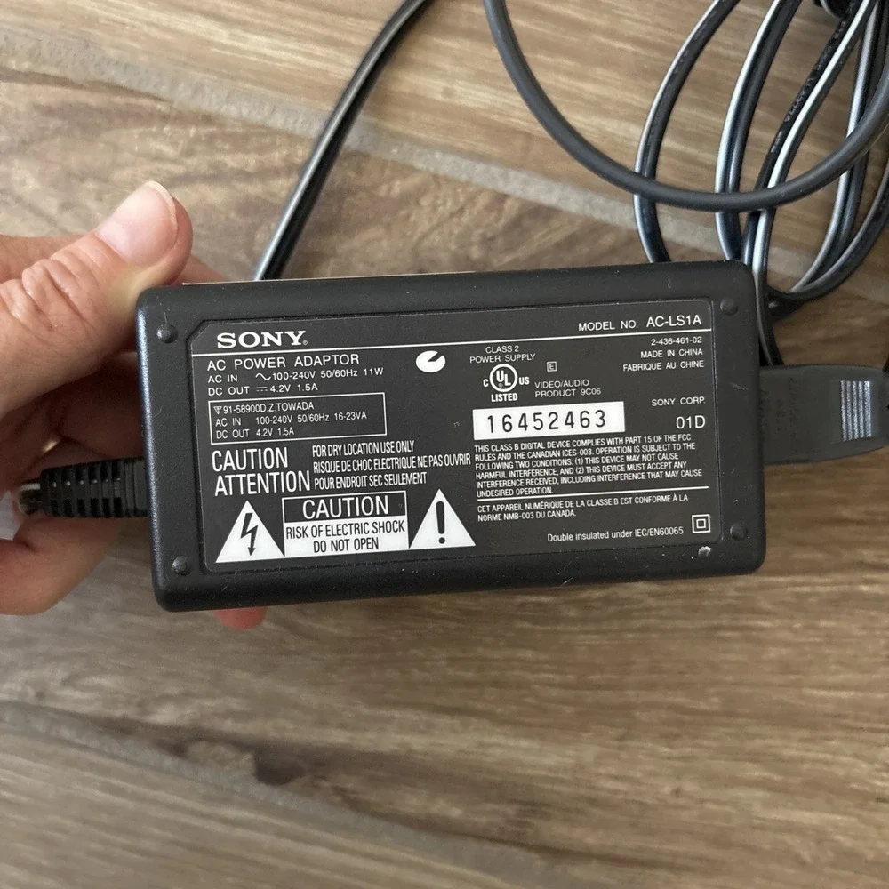 SONY AC-L10A AC Power Adapter 8.4VDC 1.5A Camcorder Charger GENUINE OEM